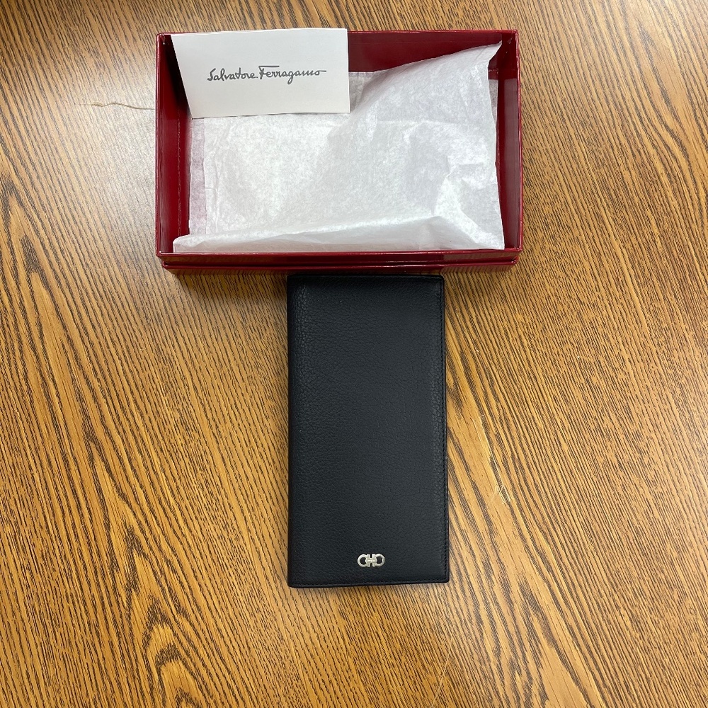 Salvatore Ferragamo Black Leather Wallet - Picture 5 of 12